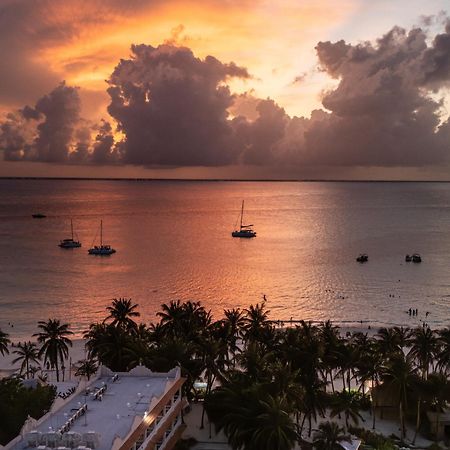 Villas Amanecer By Andiani Travel Isla Mujeres Exterior photo